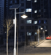 鋰電池太陽(yáng)能路燈正在迅